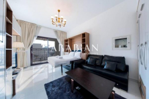 Stylish and Bright Studio in Arjan